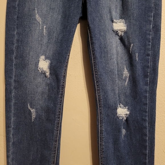 Enjean Distressed Raw Hem Jeans - Picture 5 of 12